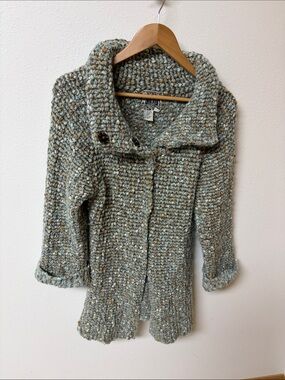 Curio Multi Speckled Knit snap-Front sweater. Women’s size M